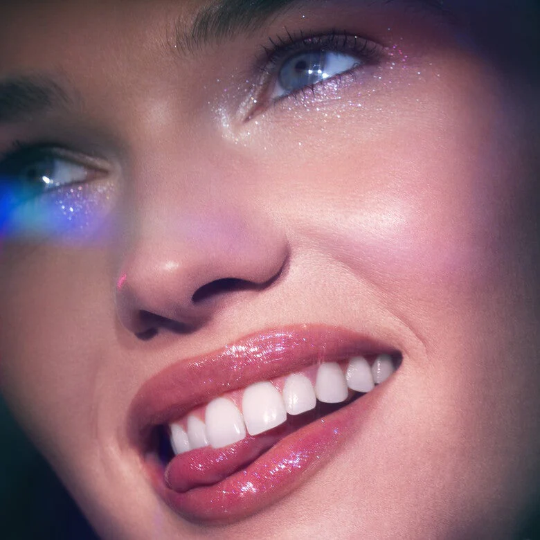 Glow Reviver Glimmer Lip Oil - Image 5